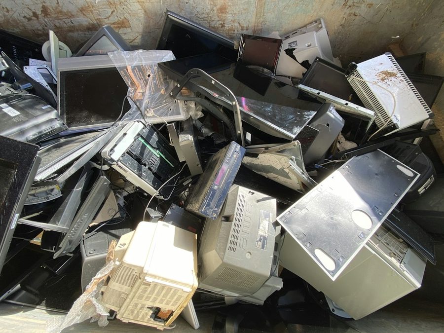 Elektroodpad, batérie, žiarivky